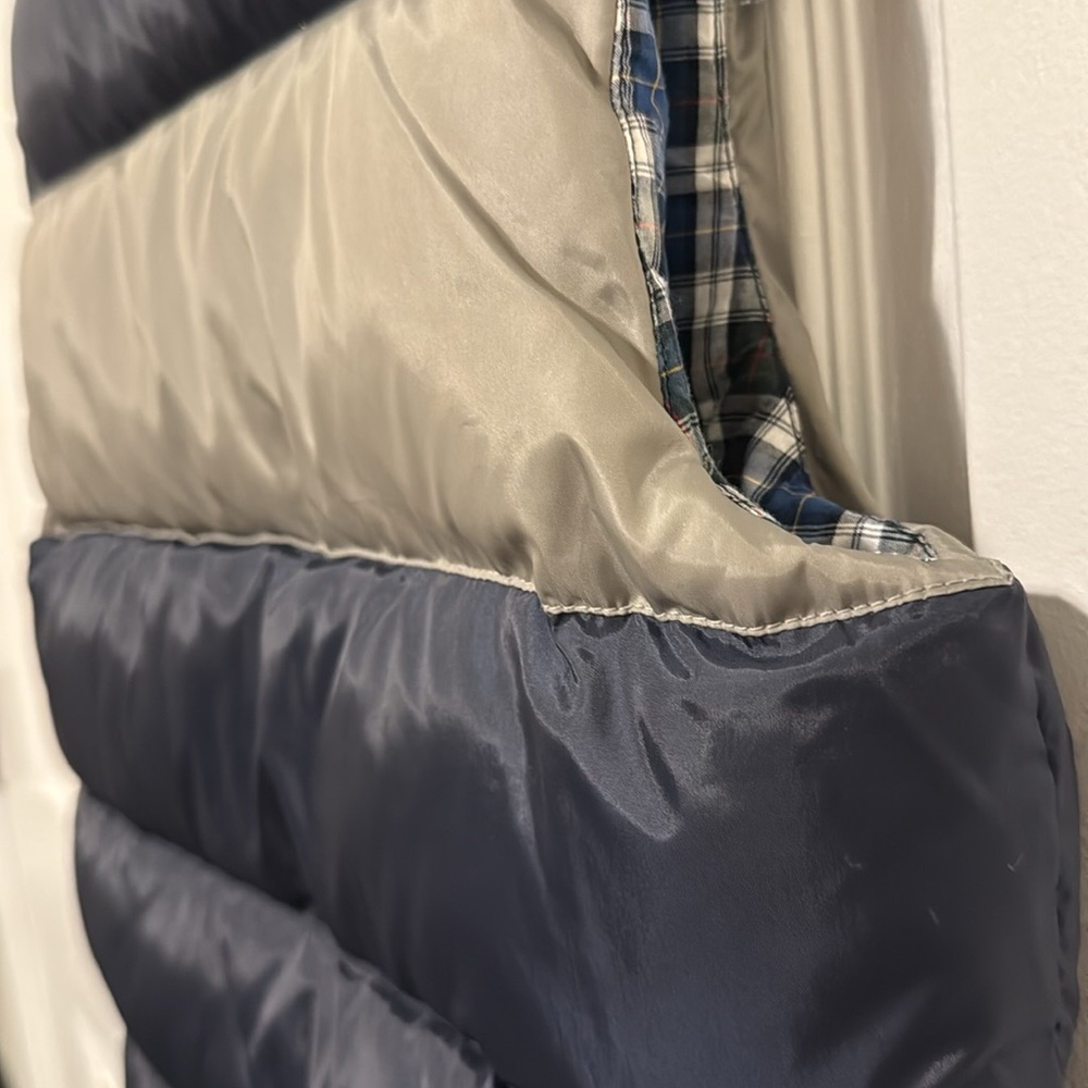 Gap Boys Puffer Vest - Picture 7 of 7